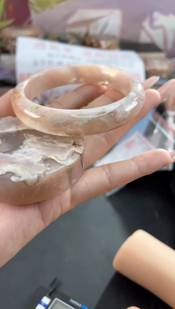 石英质玉手镯未镶嵌62