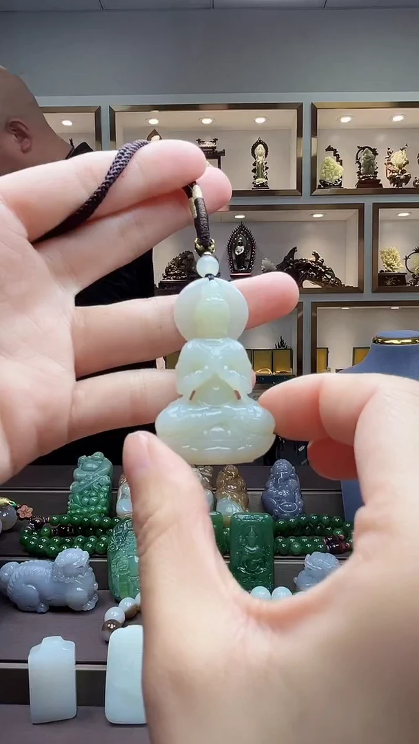 【闪购商品】和田玉颈饰未镶嵌苏