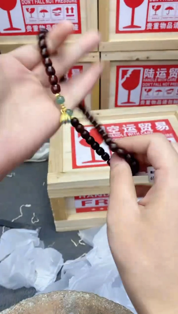精选闪购手串搭配无礼盒