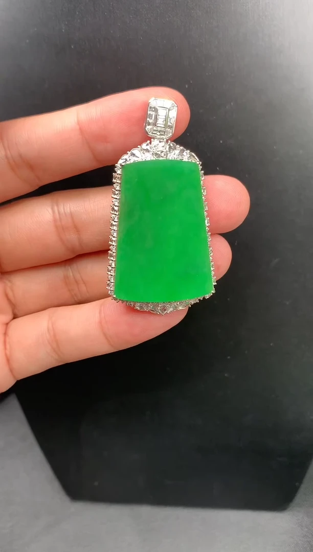 翡翠18K金镶嵌吊坠(不含链)无事牌定金分单