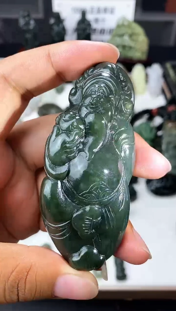 颈饰未镶嵌和田玉1