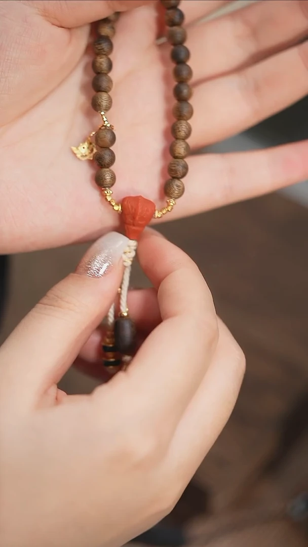 手串沉香未镶嵌孤品！沉香 保山南红三通 手串