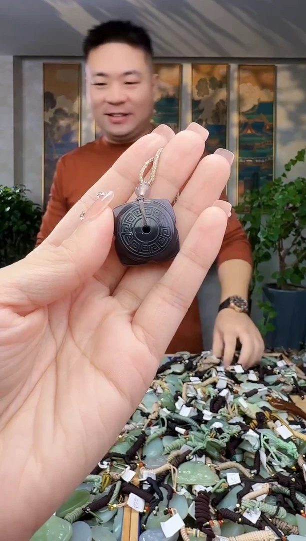 未镶嵌和田玉挂件拍一发一