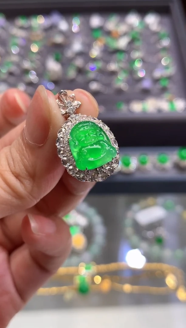 翡翠18K金镶嵌吊坠(不含链)A34|49800