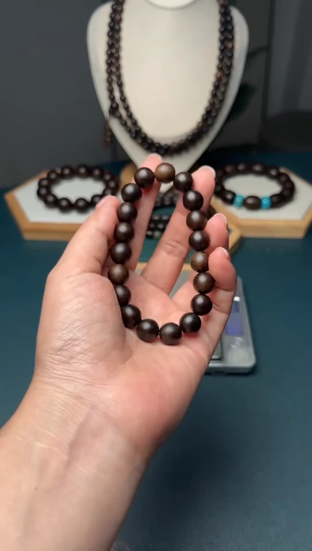 沉香10mm越南芽庄白奇楠沉水