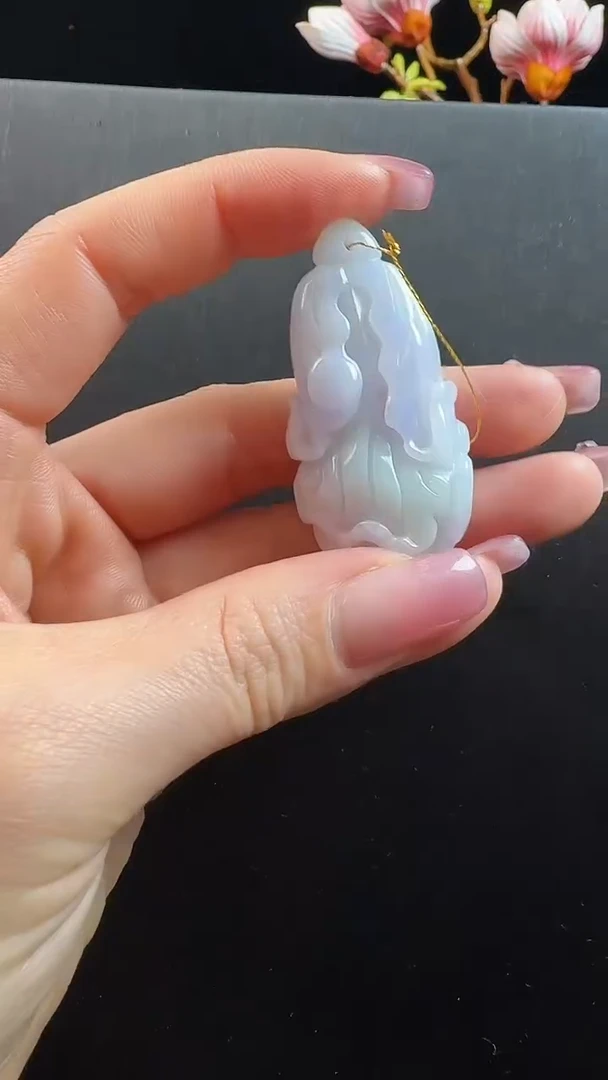 颈饰未镶嵌翡翠白菜