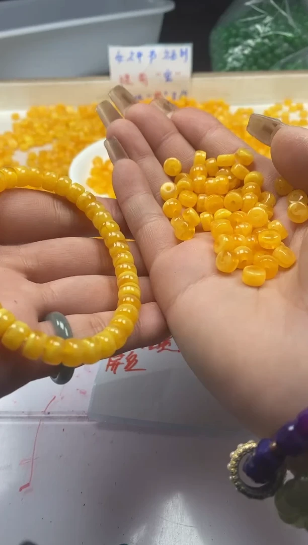 【闪购商品】蜜蜡颈饰未镶嵌w2364二代鸡油黄算盘7*4mm*20
