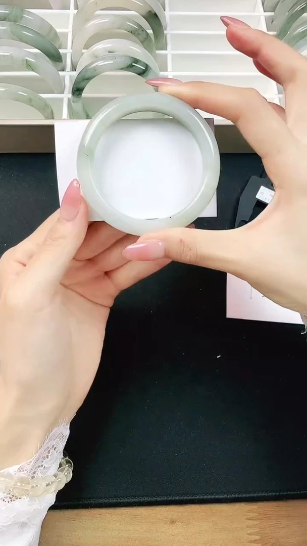 未镶嵌手镯石英质玉141-56/57