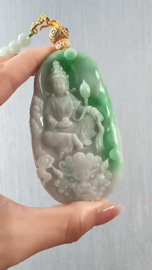 颈饰未镶嵌翡翠观音