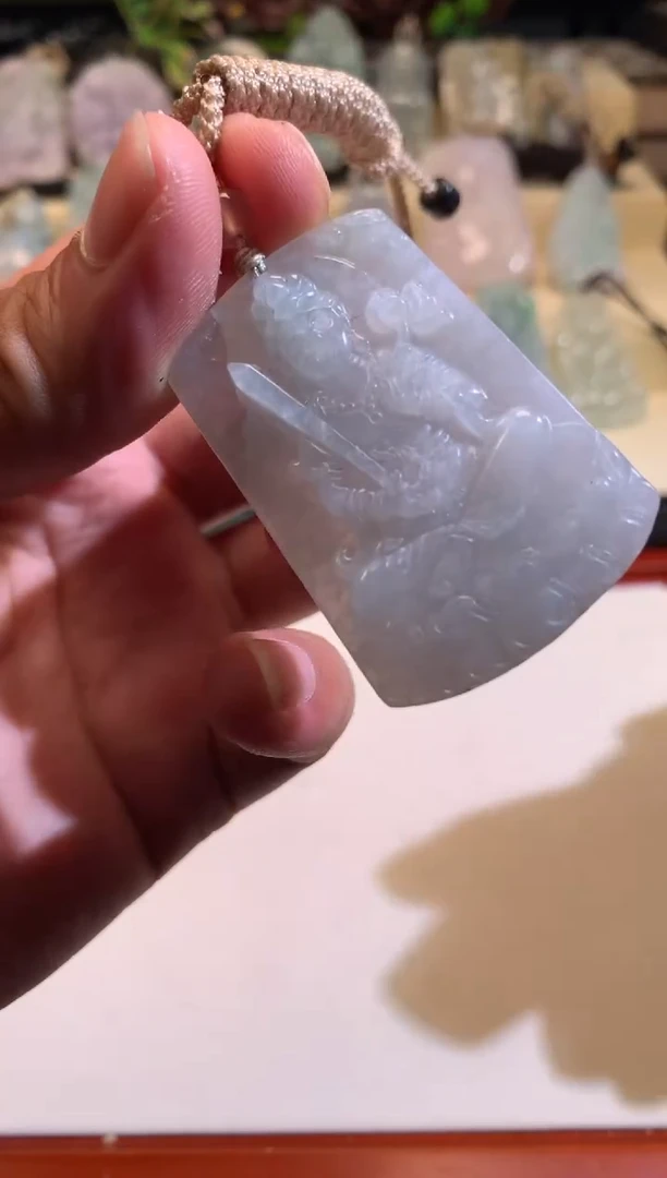 翡翠未镶嵌颈饰6/16/033