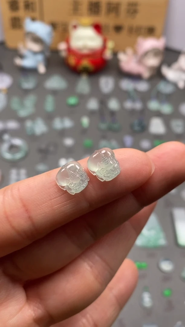 【闪购商品】翡翠颈饰未镶嵌冰晴緑貔貅1对/芬