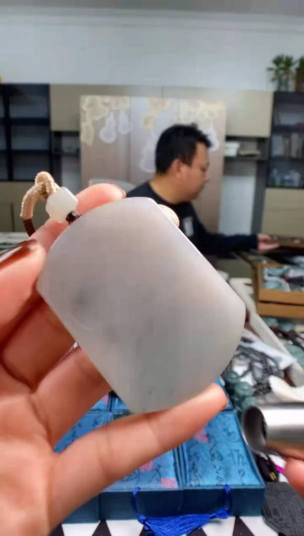 颈饰未镶嵌翡翠多样性发其一