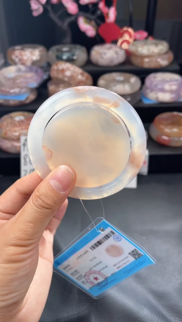 【闪购商品】石英质玉手镯未镶嵌61