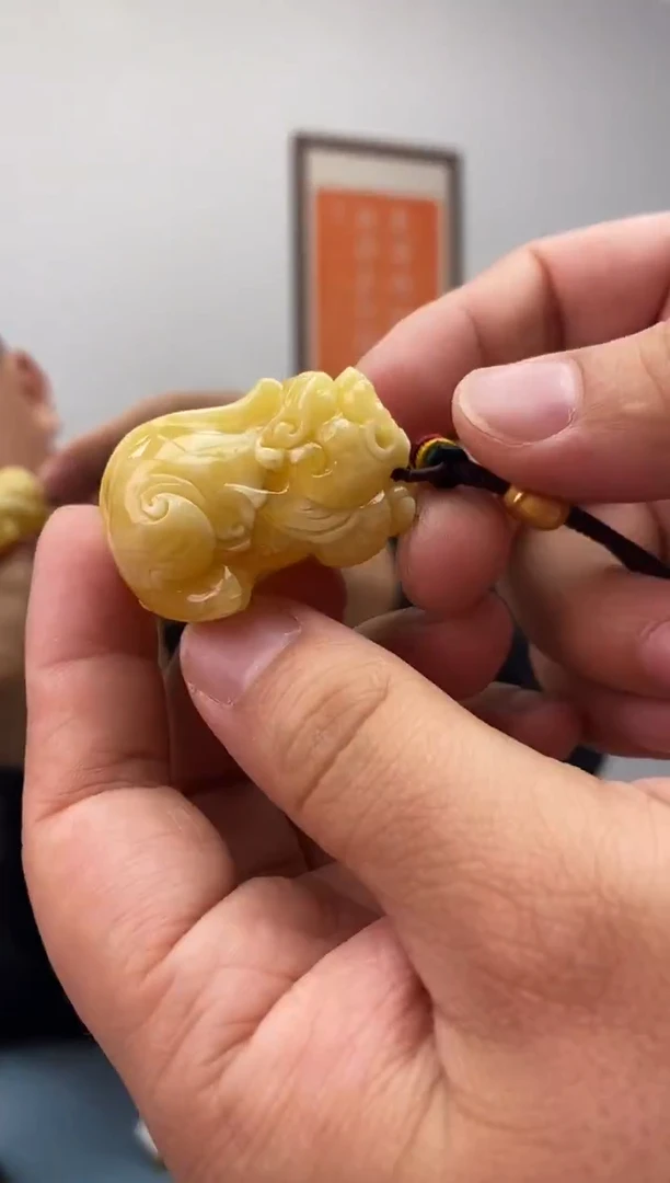 琥珀未镶嵌珠宝奇石凯***7假一罚十，发一件