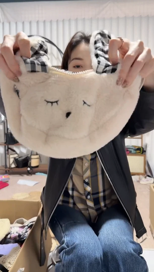 聚酯纤维（涤纶）154