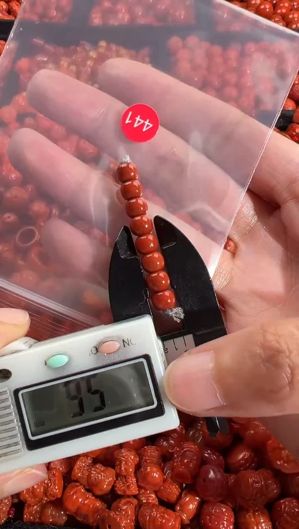 颈饰未镶嵌南红玛瑙1