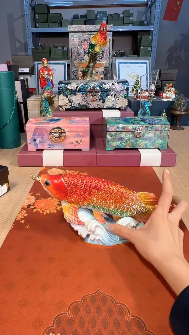 【闪购商品】杯229满钻金龙鱼