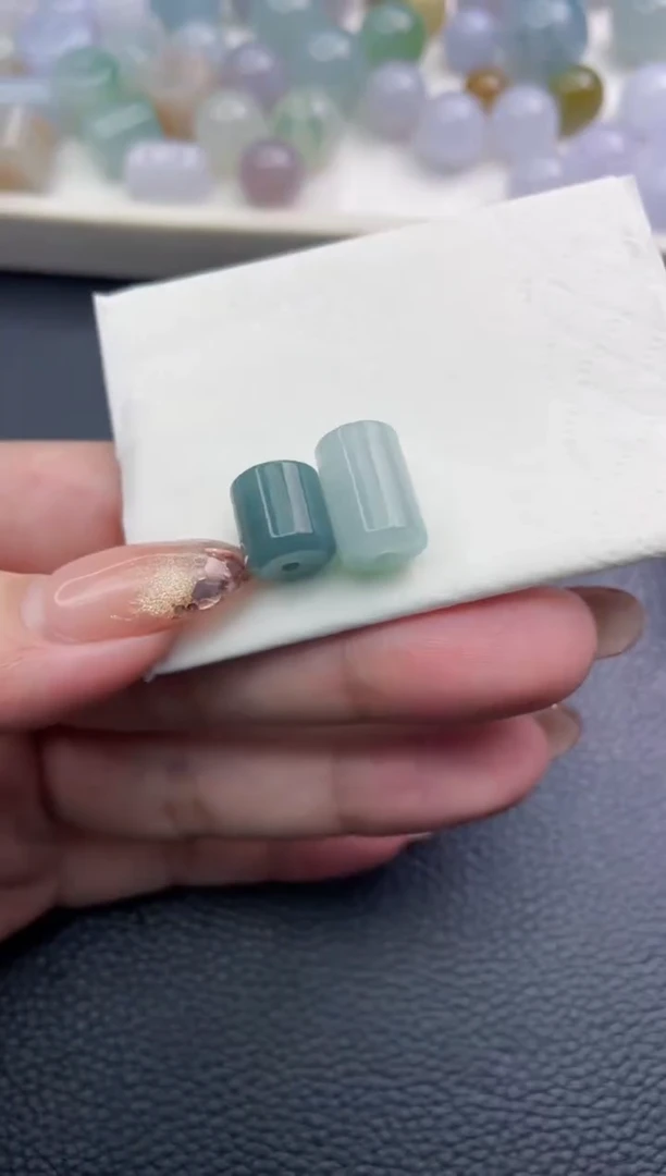 未镶嵌定制翡翠y****耶珠子