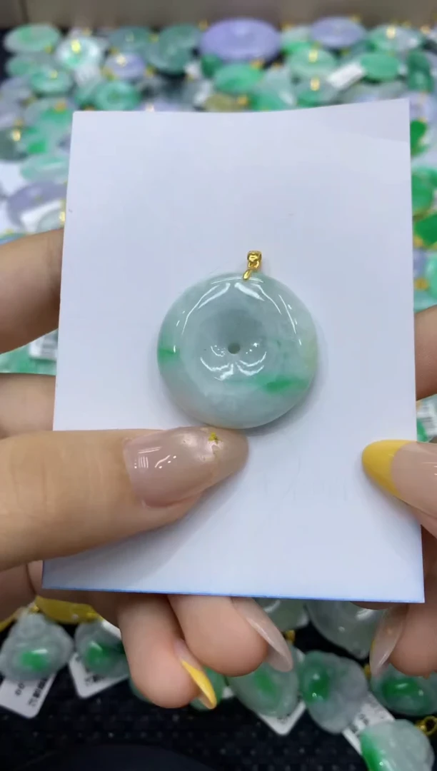 颈饰未镶嵌翡翠天然缅甸翡翠A货