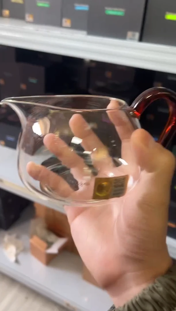 【闪购商品】淡然琥珀色。。。