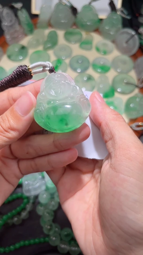 吊坠佛公 （一物一拍 所见即所得）01