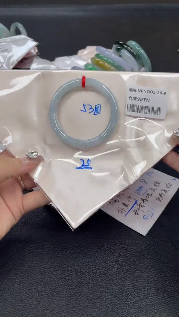 未镶嵌手镯翡翠翡翠手镯