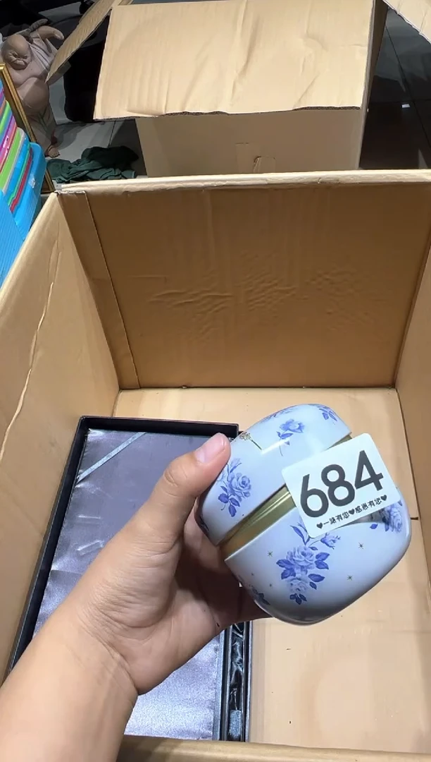 瓷片❤****?684............