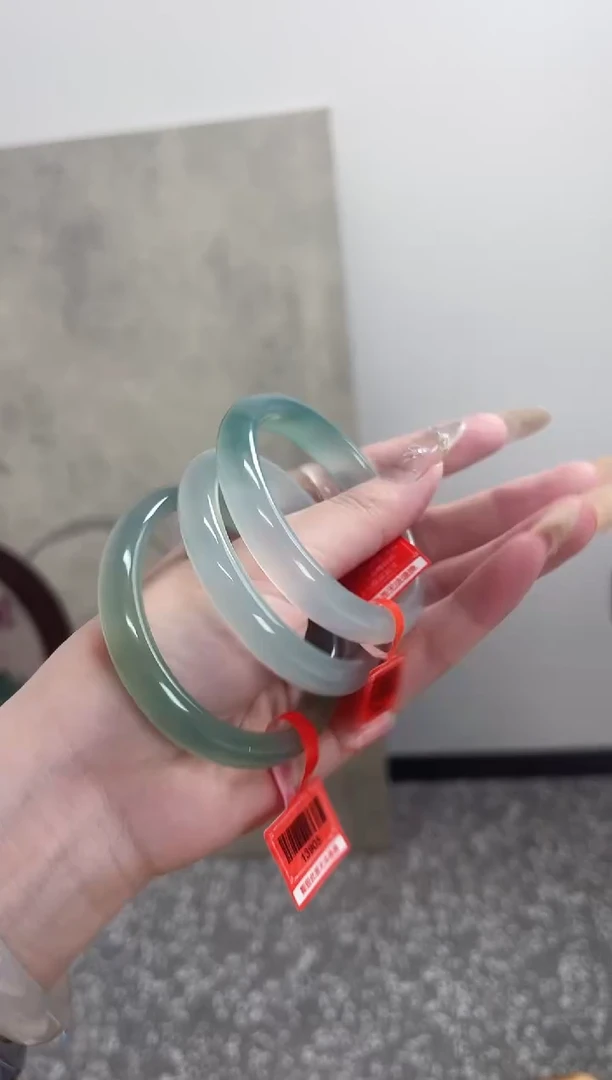 【闪购商品】玛瑙/玉髓手镯未镶嵌54圈 需要包容一支发油青