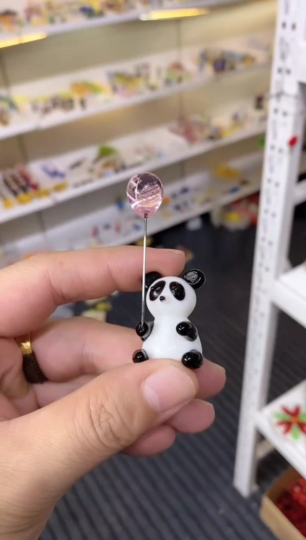 手工艺品琉璃气球熊猫