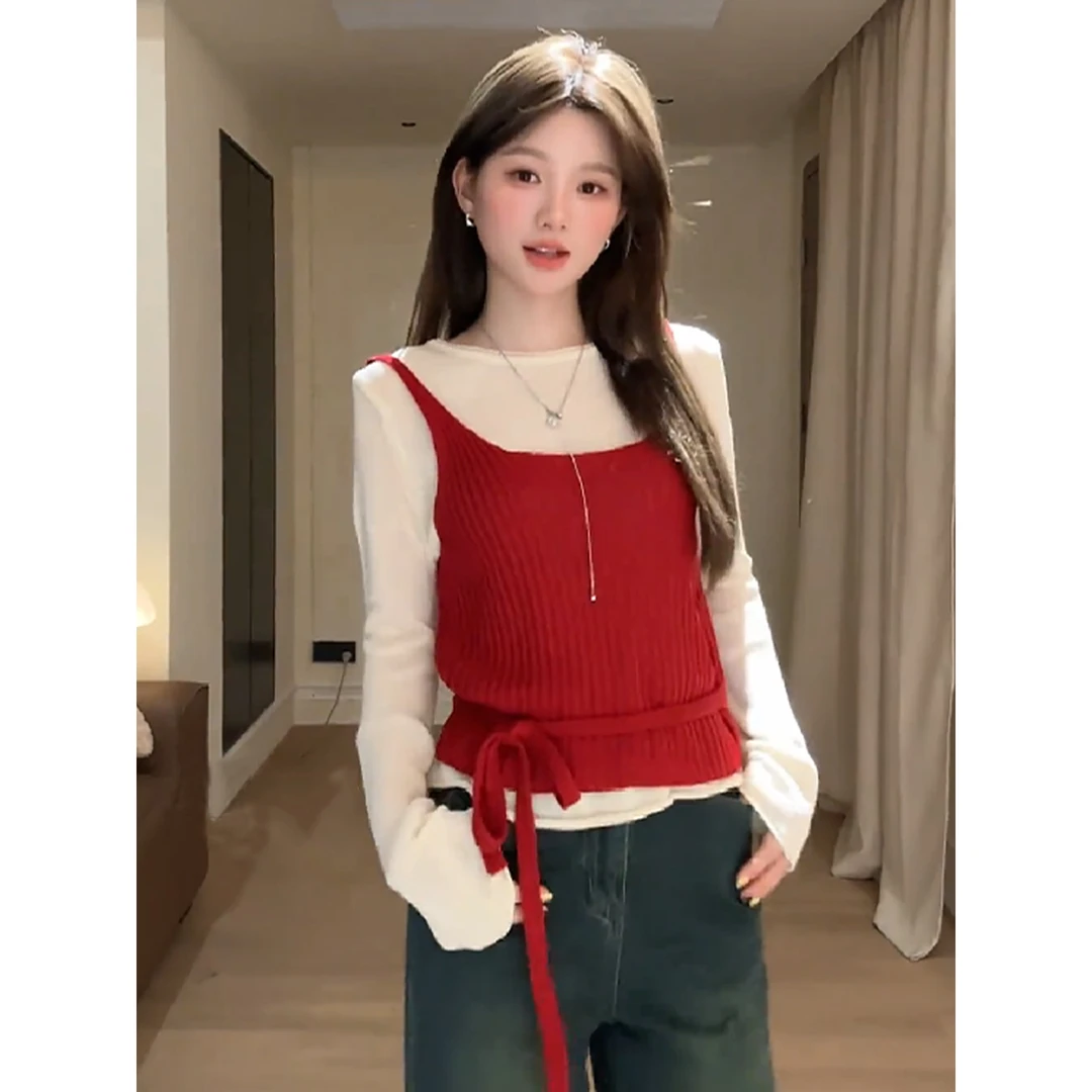 韩系氛围感穿搭红色吊带内搭上衣叠穿两件套女早秋季超火减龄t恤