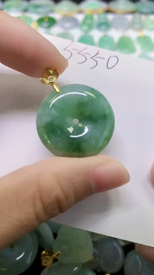 翡翠未镶嵌颈饰天然自然緬甸A貨翡翠