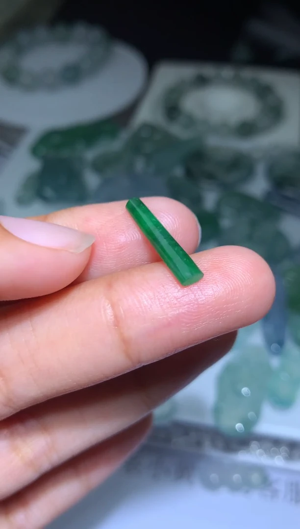 定制翡翠未镶嵌毛货