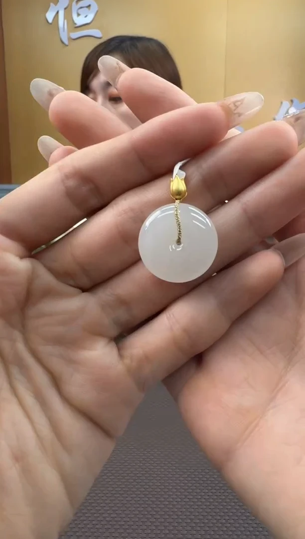 【闪购商品】和田玉挂件18K金镶嵌挂件