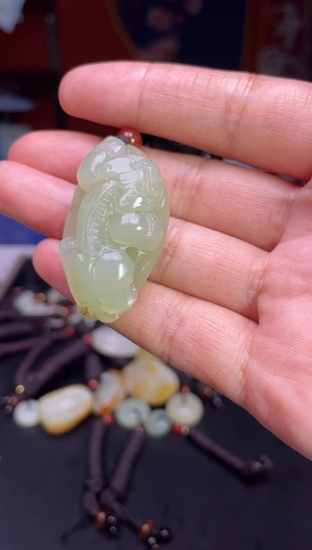 颈饰未镶嵌和田玉123