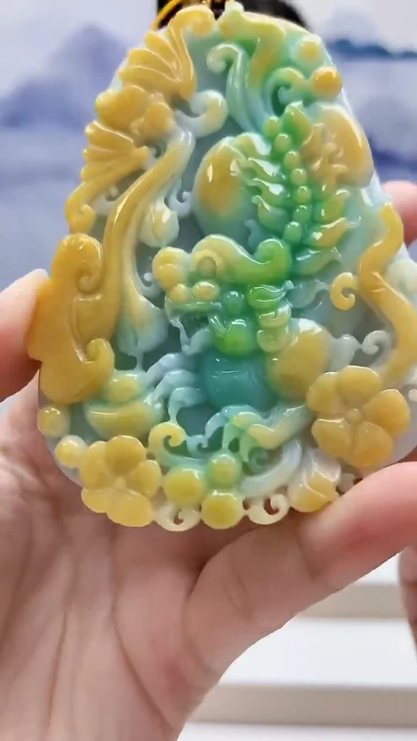 未镶嵌定制翡翠4812lr-毛货挂件65