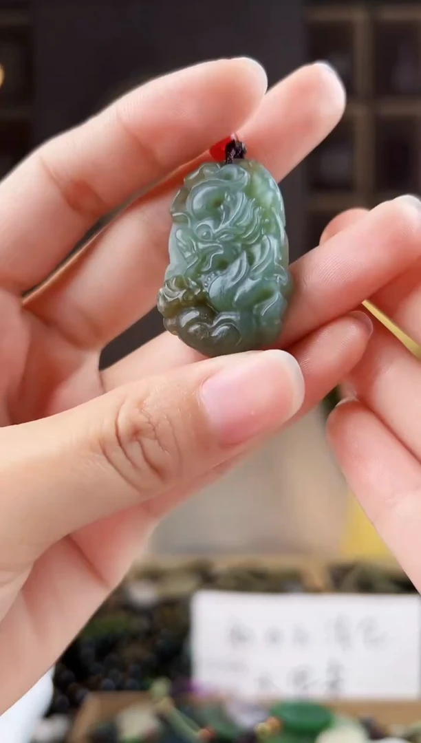 颈饰未镶嵌和田玉拍一发一，多样性发货