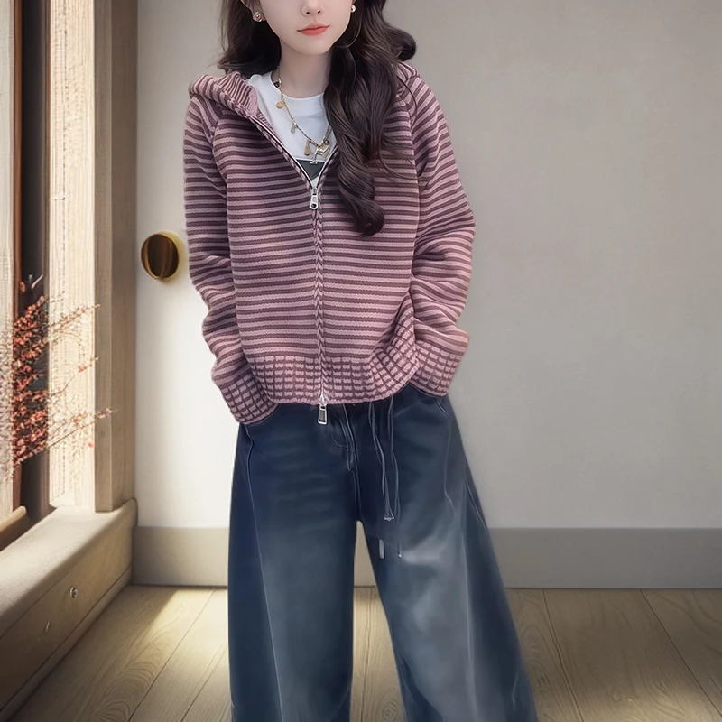 长袖连帽针织衫韩系氛围感早秋上衣女显瘦慵懒风条纹毛衣开衫外套