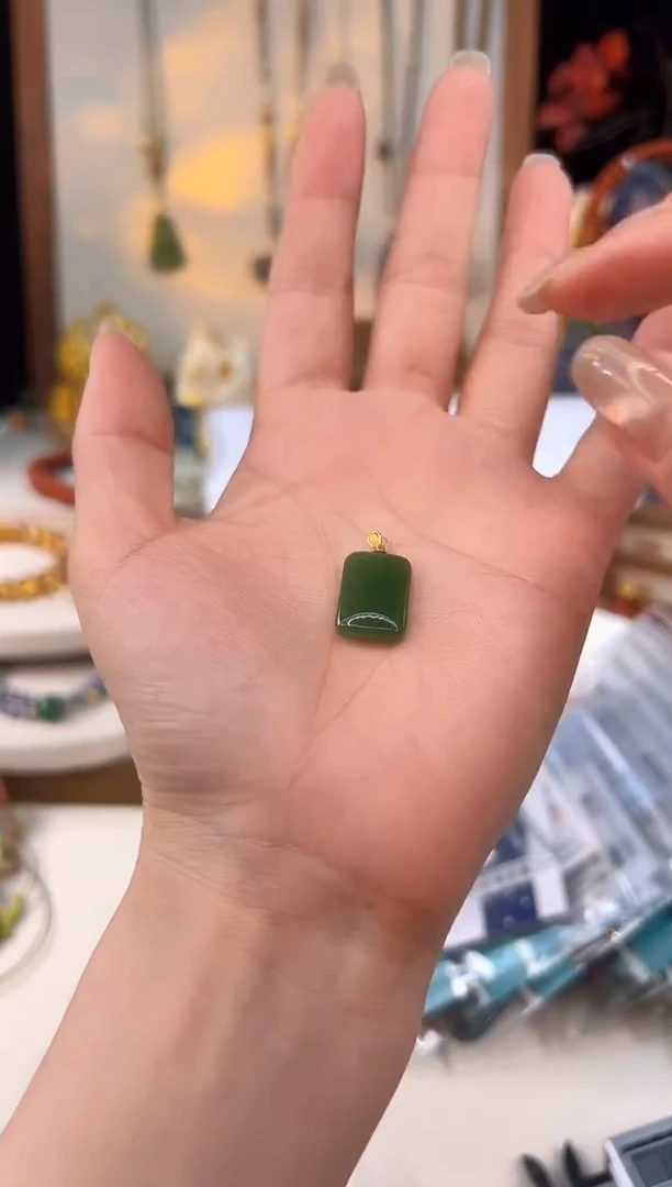 未镶嵌和田玉吊坠@@C921D016807