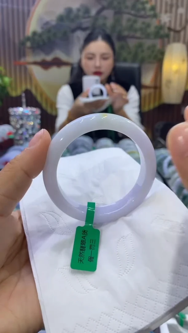 【闪购商品】翡翠手镯未镶嵌多人08707