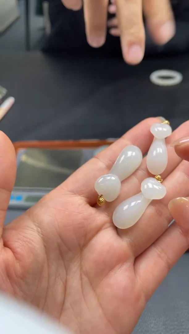 【闪购商品】和田玉颈饰18K金镶嵌-26HDJT0142761多样性发其一