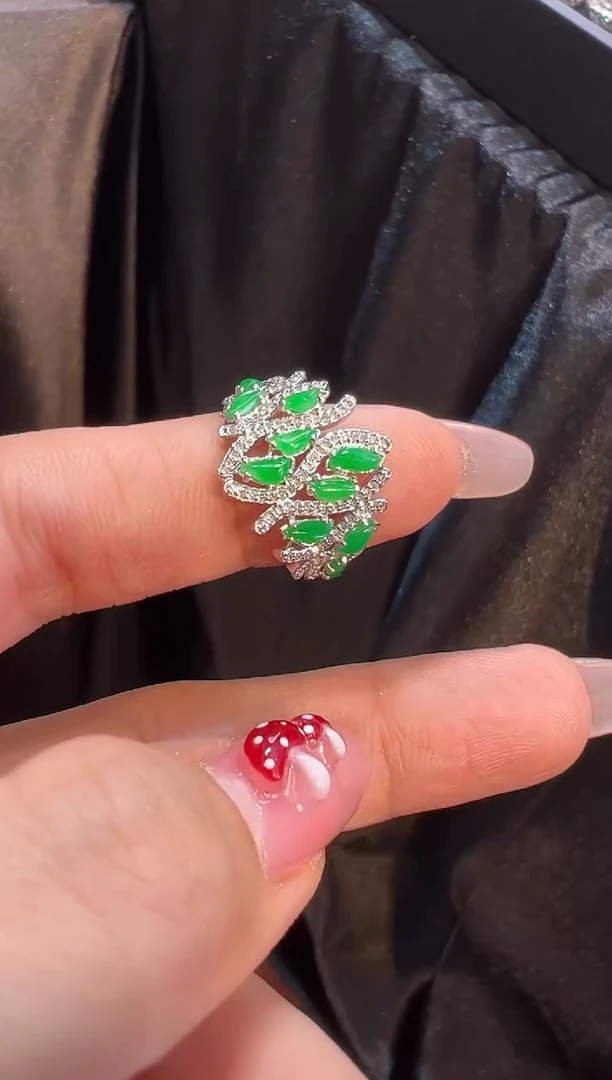 【闪购商品】翡翠戒指18K金镶嵌戒指