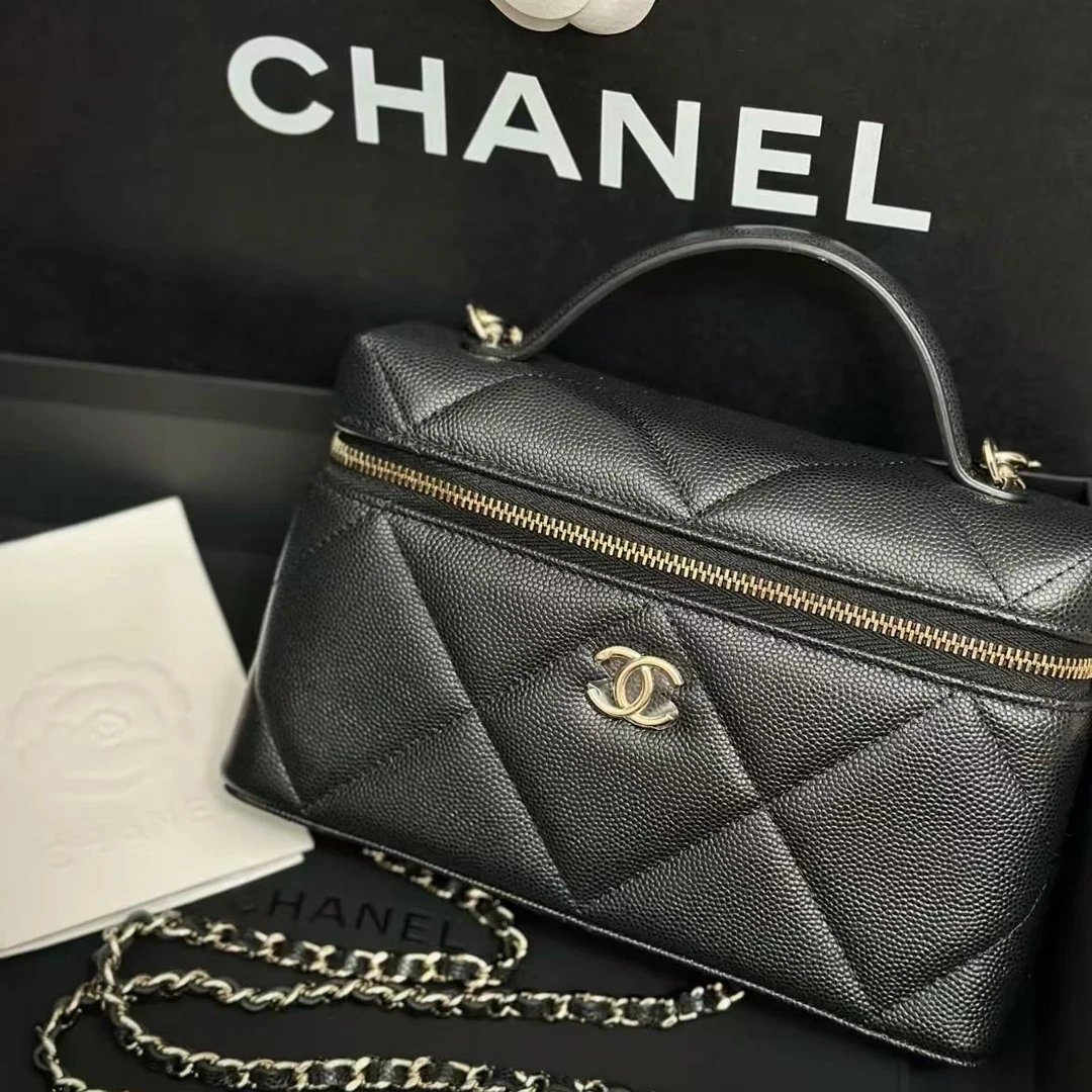 未使用 Chanel/香奈儿 展会外场！黑金大菱格纹lp饭盒包