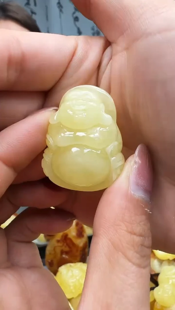 【闪购商品】琥珀裸石未镶嵌挂坠