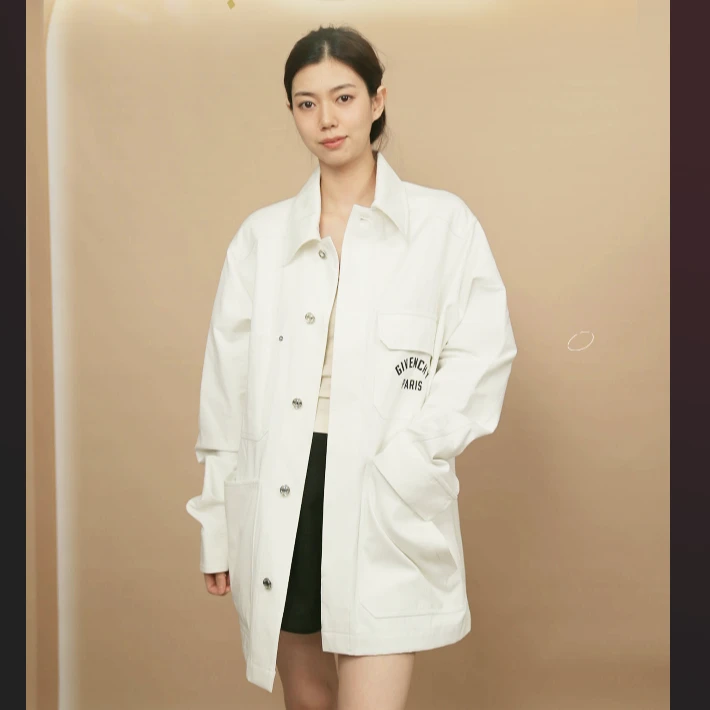 95新 Givenchy/纪梵希 男士外套L码白色/250905VXCYB01