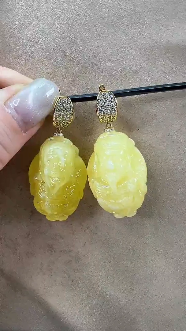 琥珀颈饰未镶嵌耳环