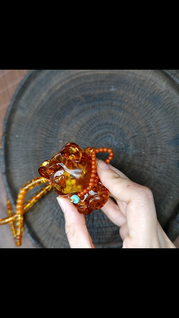 裸石琥珀未镶嵌阳**月假一赔4，多样性发货1件（微瑕