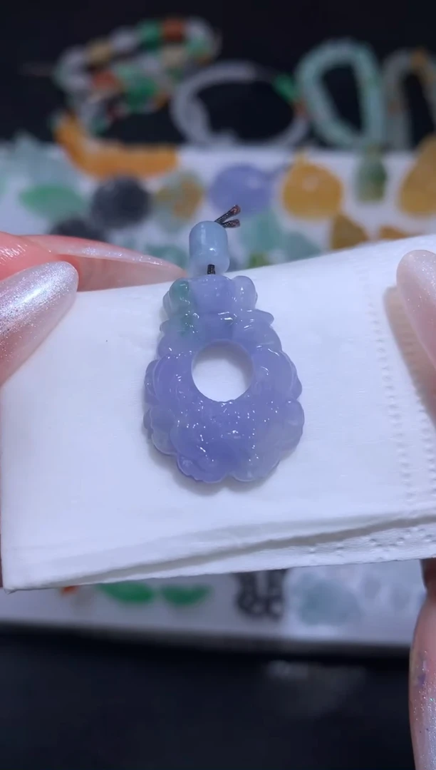 未镶嵌定制翡翠莲花