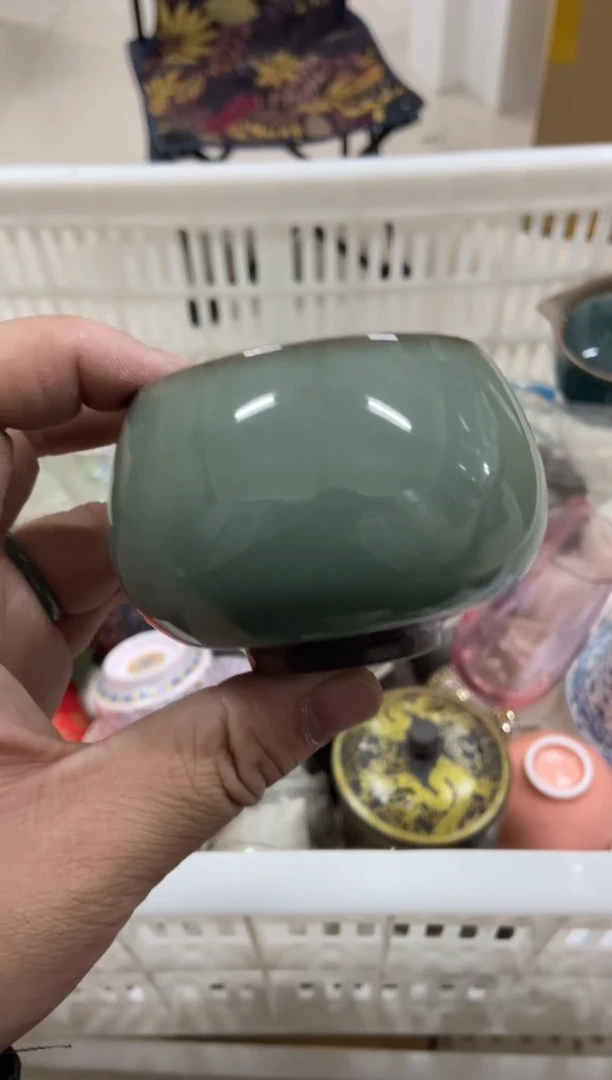 无运费险有瑕疵的摄影的产品有使用过的痕迹有点脏介意勿拍