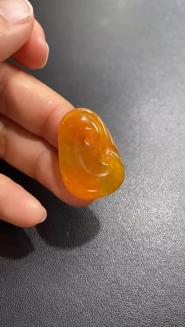 未镶嵌定制翡翠如意