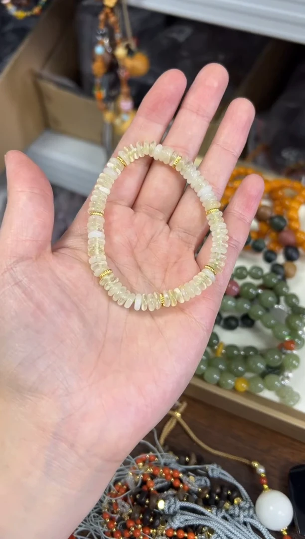 水晶手链未镶嵌柠檬黄水晶精工蝶珠款手链